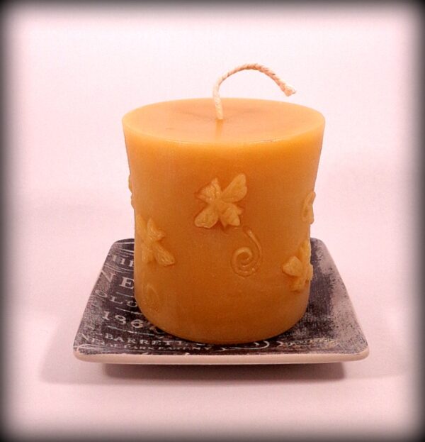 Buddha And The Bees 100% Pure Beeswax Buzzing Bees Cylinder