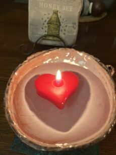 Buddha And The Bees Pure Beeswax Candles - Floating Heart